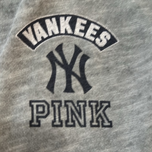 Pink Yankees crop sweatshirt - Picture 3 of 4